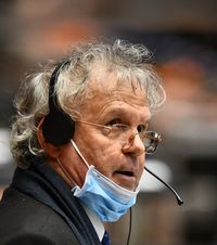 Ilie Dobre, operat de urgență   Comentatorul sportiv a suferit un   preinfarct  » Detalii despre starea sa de sănătate