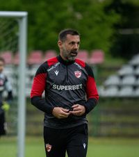 Kopic nu se gândește la titlu  Antrenorul lui Dinamo și-a stabilit   obiectivul  pentru 2026: „Nu pot să cer ce nu ne permitem”