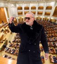 Gigi Becali, pe „mute” în Parlament  Statistica finalului de an: de ce tace   deputatul Becali,  cel mai vorbăreț om din fotbal