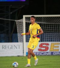 Lovitură pregătită de CFR Cluj  Negocieri avansate pentru transferul   unui fotbalist de la AC Milan!