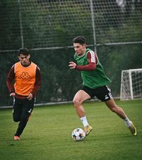 S-au dus la ploaie!  Zece echipe din Liga 1 se pregătesc acum   în Antalya.  Câte zile de vreme rea le așteaptă