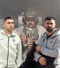 Maduro, îmbrăcat ca FCSB    FOTO:    Treningul  purtat de președintele capturat de SUA a ajuns la mare căutare » Cât costă