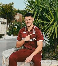 Daniel Paraschiv, oficial la Rapid  Atacantul   s-a alăturat lotului lui Gâlcă  în Antalya » Primele declarații