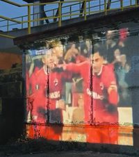 Acțiune specială la stadionul Dinamo    Imagini fabuloase  proiectate pe zidurile arenei + o fotografie istorică: „Buldozerele nu ne pot dărâma niciodată amintirile” 