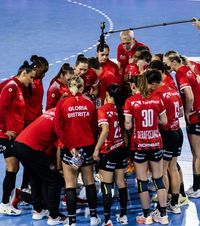 Gloria Bistrița - Buducnost 34-38    Eșec rușinos!  Elevele lui Carlos Viver au fost învinse acasă de ultima clasată » Clasamentul actualizat