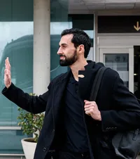 „Nu se compară cu Xabi Alonso”   Fostul jucător al Barcelonei   nu este impresionat  de Alvaro Arbeloa, noul antrenor al lui Real Madrid: „Vrea să fie ca Mourinho”