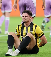 Răzvan Marin, amendat de patron!  Sumă mare oprită jucătorilor la AEK Atena.   De ce au fost pedepsiți. Condiție dificilă să scape