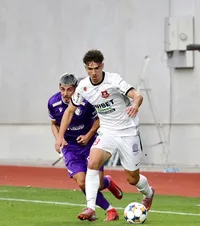 Interes pentru Kevin Ciubotaru   Fundașul care a fost dorit și de   FCSB  s-ar afla în vizorul unor cluburi din Olanda și Spania