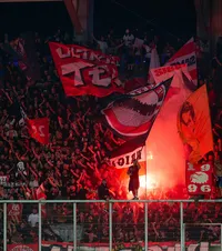 Fanii lui Dinamo invadează Sibiul   Câți suporteri vor avea „câinii” la meciul   cu Hermannstadt:   „Pentru prima oară în istoria deplasărilor”