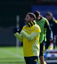 Pe cine înfruntă FCSB: „Un mincinos”    Antrenorul care face tactica pe teren cu peturi  și care l-a forțat pe Courtois să se retragă de la națională