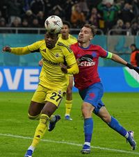 Probleme pentru Olaru  Ce a spus căpitanul FCSB despre   schimbarea prematură  de la meciul cu Fenerbahce: „Sper să nu fie nimic grav”