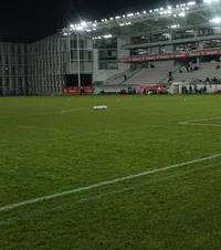 Improvizații pe „Arc”    FOTO.  Revenire cu emoții pentru   Dinamo  » Cum arată gazonul