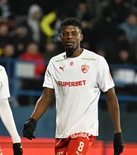 Prelungire pe „hold”   Ce se întâmplă cu   Eddy Gnahore?  Anunțul conducerii lui Dinamo