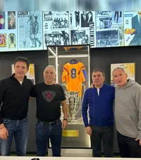 Reuniunea legendelor    FOTO:   Gică Popescu și Gică Hagi, prezenți la muzeul dedicat lui   Stoichkov,  de ziua acestuia » Mesajul transmis