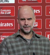 Guardiola, propunere inedită  Întrebarea cu care l-a surprins un reporter pe antrenorul lui   Manchester City:   „Vrei să fii secundul meu?”