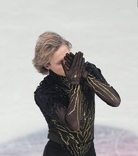 „Frica trage mintea în întuneric”  Explicația celui mai bun patinator al lumii, copleșit la Jocuri:   „Ura online atacă mintea.  Prăbușirea e inevitabilă”