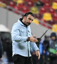 Charlambous, nervos la conferință  Întrebarea care   l-a iritat  pe antrenorul de la FCSB: „Rușine trebuie să le fie celor care fură”