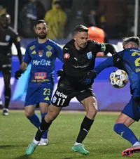 „Cei de la VAR au venit mai târziu”   Nicușor Bancu,   ironii  la adresa arbitrajului, după meciul cu Unirea Slobozia: „E ceva incredibil!”