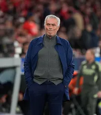 Mourinho i-a păcălit pe toți  Suspendat de UEFA, „The Special One” a urmărit meciul cu Real Madrid   dintr-un loc inedit  + Portughezul, record șocant