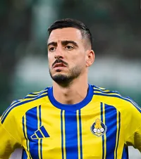 Evacuare de urgență    Colegul lui Florinel Coman  și un alt spaniol au fost repatriați din Qatar, în urma atacurilor de la Doha