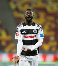 FCSB, făcută KO     VIDEO+FOTO.  U Cluj s-a dezlănțuit,   Macalou  a marcat un gol superb! Camerele l-au arătat imediat pe Târnovanu: care a fost reacția