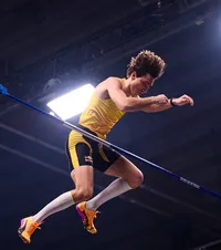 Cei 22 de pași ai lui Mondo     VIDEO.  Încă un record mondial pentru   Armand Duplantis:  „Cred că va sări mai sus. Mult mai sus!”
