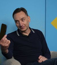 „Mi-au pus carne în ghiozdan”    Radu Naum  povestește un episod amuzant: cum au încercat oficialii unui club din România să-l mituiască