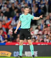 Soto Grado, varianta Matrix    FOTO.  „Centralul” spaniol,   plin de cabluri și dispozitive  la Rayo Vallecano-Levante. Inovația La Liga, explicată