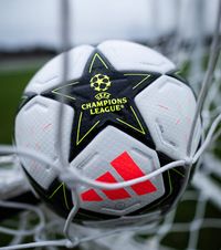 Liga Campionilor     LIVE de la 19:45,  Barcelona - Newcastle. Ultimele meciuri din optimi încep la 22:00