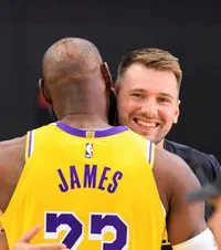 Doncic și LeBron, show total  Slovenul a reușit o   performanță rară în NBA  » Lakers își continuă seria de vis