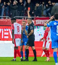 Bancu și-a aflat pedeapsa    FOTO.   Câte etape va lipsi   căpitanul Craiovei  după eliminarea cu Dinamo + încă o suspendare după conflictul cu Boateng