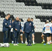 Dilemă de ultimă oră!   După antrenamentul oficial, Lucescu s-a ales cu dubii asupra titularizării   unui nume cu greutate.  Care e motivul