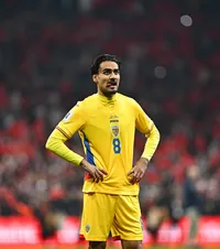 Suvenirul lui Baiaram    FOTO.  România a pierdut, dar „tricolorul”   n-a plecat cu mâna goală  din Turcia. Ce a primit după meci