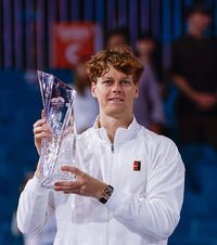 Sinner a câștigat Miami Open  Italianul a redus diferența față de Alcaraz și a obținut o performanță   neatinsă de 9 ani!  » Ce sumă a încasat
