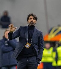 Coelho continuă în Bănie  Antrenorul portughez a semnat   prelungirea contractului  cu Universitatea Craiova