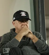 Dan Șucu, înmărmurit    FOTO:  Patronul de la Rapid, lăsat   fără reacție  de o nouă înfrângere cu U Cluj