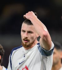 Drăgușin a căzut în zona retrogradării!  Tottenham nu a mai fost de 17 ani   sub linia roșie în Premier League.  Debut sub presiune pentru De Zerbi