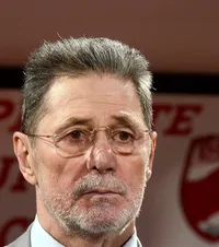 „Burleanu e un măscărici”  Cornel Dinu critică dur conducerea FRF: „Nici dacă mi-ar da   100.000 de euro pe lună,  nu aș lucra cu el” + Atac la Generația de Aur