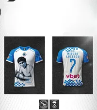 Corvinul, omagiu pentru Lucescu    FOTO.  Tricouri inedite la meciul cu Chindia: „Nu se vor mai produce niciodată”.   Vor ajunge la fani