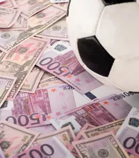 Cel mai mare dezmăț pe bani publici!  Raport financiar șocant la un club de fotbal din România:   Primăria dă o sumă record,  mult peste ce primește U Cluj