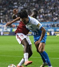  U Craiova o egalează pe U Cluj     VIDEO.  Golul care a decis    derby-ul cu Rapid!  Giuleștenii își iau adio de la titlu