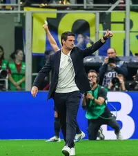 Chivu, criticat în Italia  Tehnicianul lui Inter,   pus la zid  de un fost internațional: „Nu e nevoie să faci pe victima, ca Mourinho”