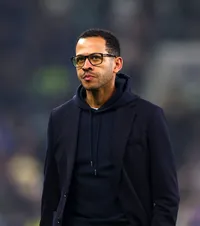 Chelsea, din nou fără antrenor   Clubul londonez l-a demis pe   Liam Rosenior  după mai puțin de 4 luni. Cine va prelua echipa pe finalul sezonului