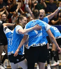 CSM București, în Final 4 după 8 ani!     FOTO + VIDEO.  „Tigroaicele” dau de pământ cu Esbjerg și visează la trofeul   Ligii Campionilor!  Urmează Brest - Bistrița