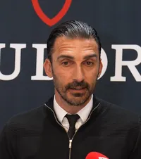 „Mi-am revăzut băieții”     VIDEO.   Ce a declarat Elias Charalambous la revenirea în România: „FCSB va fi mereu   prima opțiune  pentru mine” 