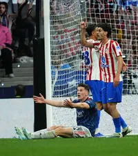 Verdictul specialistului    FOTO.   Un fost arbitru spaniol a analizat fazele controversate din   Atletico Madrid - Arsenal:  „Nu e penalty!”