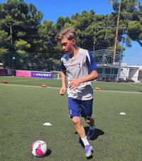 FRF vrea un „wonderkid” de la Tottenham   Federația a chemat la naționala U15 un   junior crescut în Anglia, deja convocat de Moldova  + Reacția  forului de la Chișinău