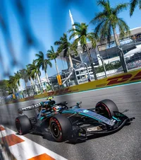Alarmă în Formula 1    Ce se întâmplă la cursa de azi de la Miami.  FIA nu a vrut să riște anularea ei. Incident în calificări