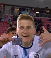 „Sună-mă!”    FOTO.  Modul în care a sărbătorit după gol l-a făcut faimos la nivel mondial.   Momentul s-a viralizat