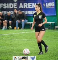 „Ce ar putea spune o arbitră în pat?”    FOTO.  Superliga asociată cu Federația pe care a condus-o Burleanu,   postare scandaloasă:  „Băieți, să vă vedem”